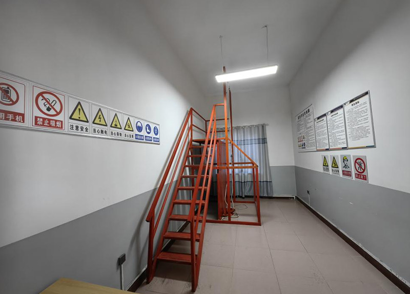 <span>实操设备</span>